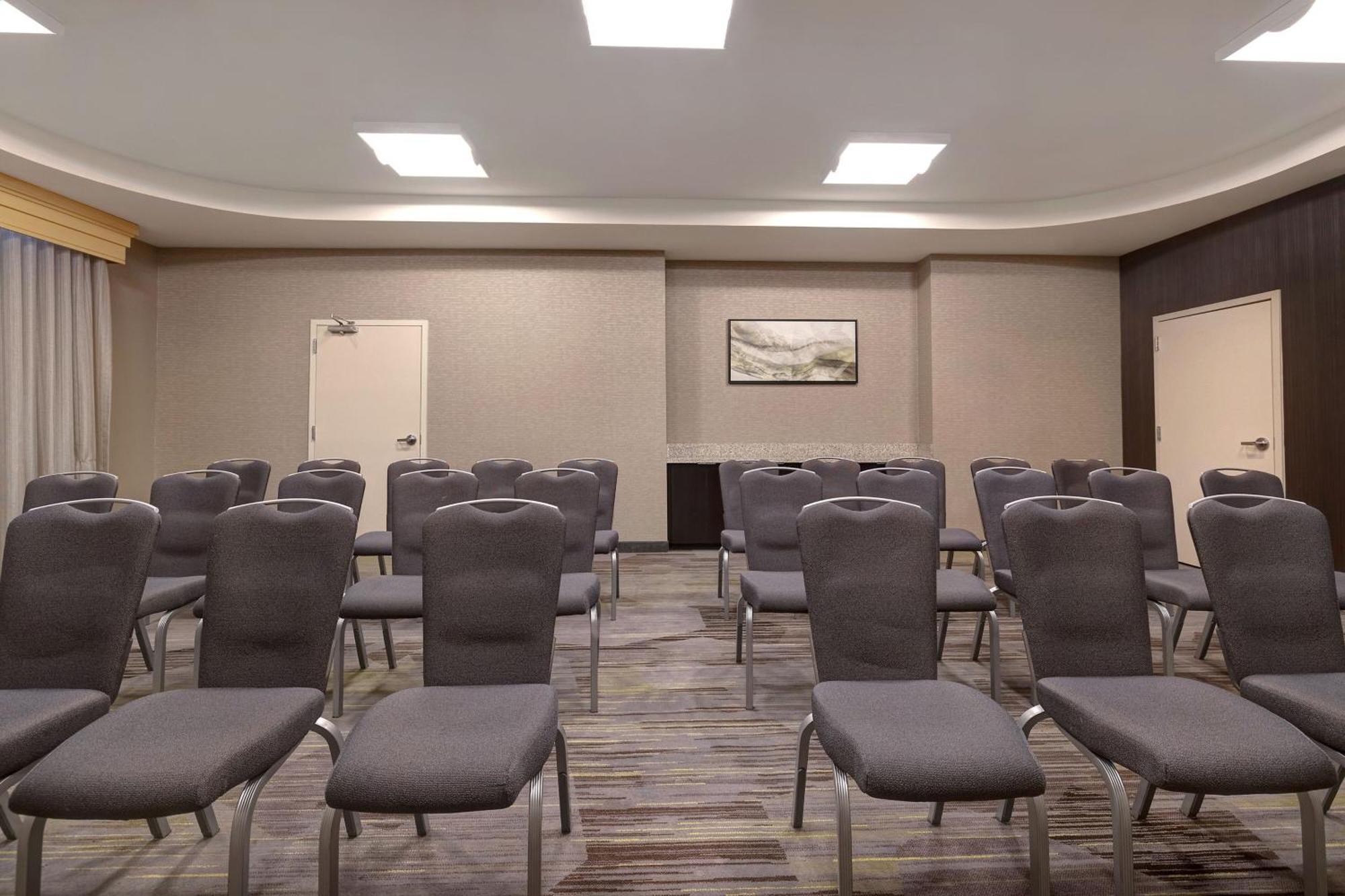 Hotel Courtyard By Marriott 3*
